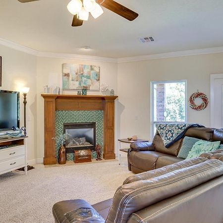 Quaint Noble Home 6 Mi To University Of Oklahoma! Norman Exterior photo
