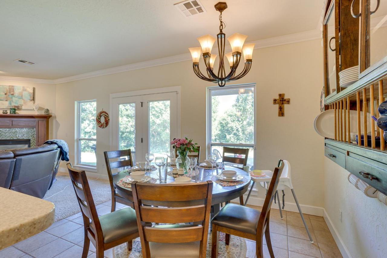Quaint Noble Home 6 Mi To University Of Oklahoma! Norman Exterior photo